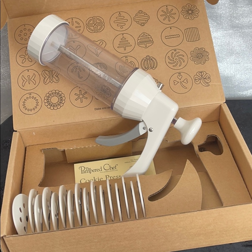 Pampered chef Cookie Press #1525 in box - Picture 5 of 9